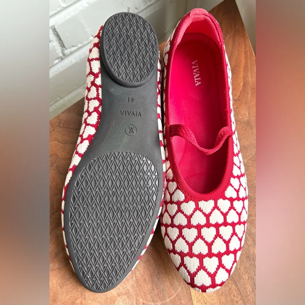 Vivaia Tamia Almond-Toe‎ Mary-Jane Valentine's Day Cream Ivory Red Heart 41 9.5